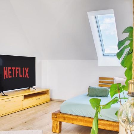Luxus Apartment! Kueche, Balkon, Netflix, Parkplatz - 8 Personen Ilmmunster Eksteriør billede