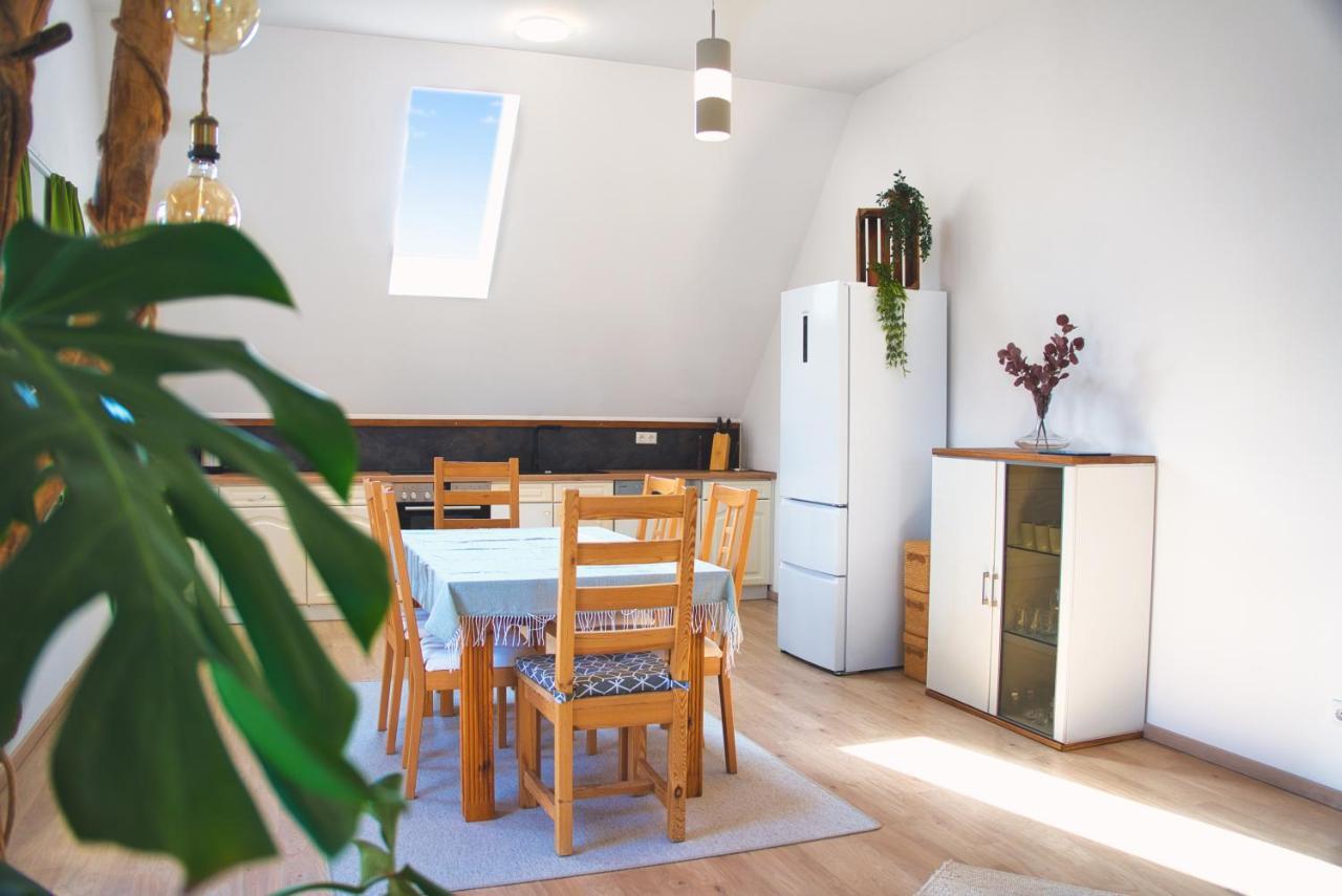 Luxus Apartment! Kueche, Balkon, Netflix, Parkplatz - 8 Personen Ilmmunster Eksteriør billede